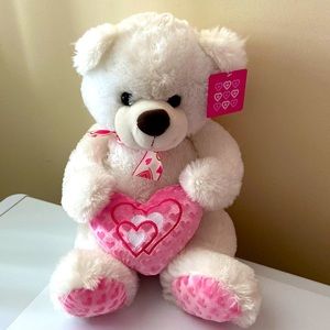 NWT Beautiful Valentines Teddy Bear